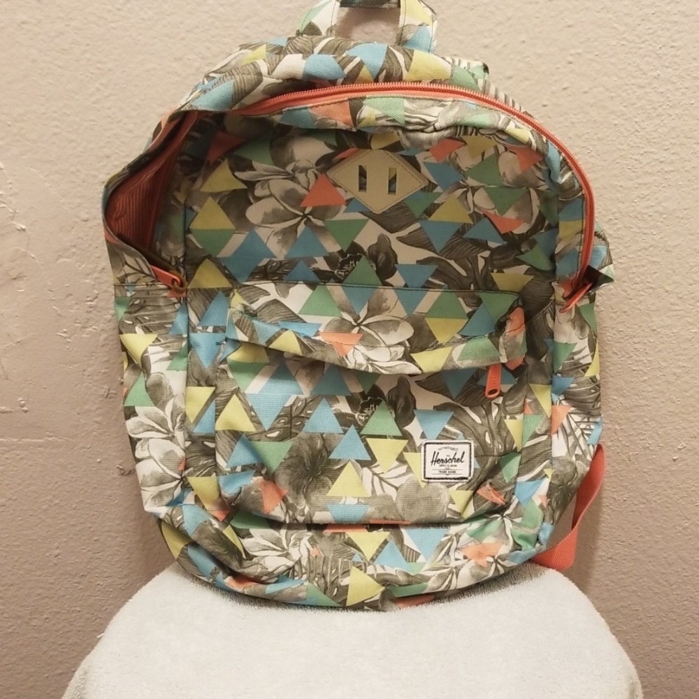 🌟Herschel Floral backpack🌟